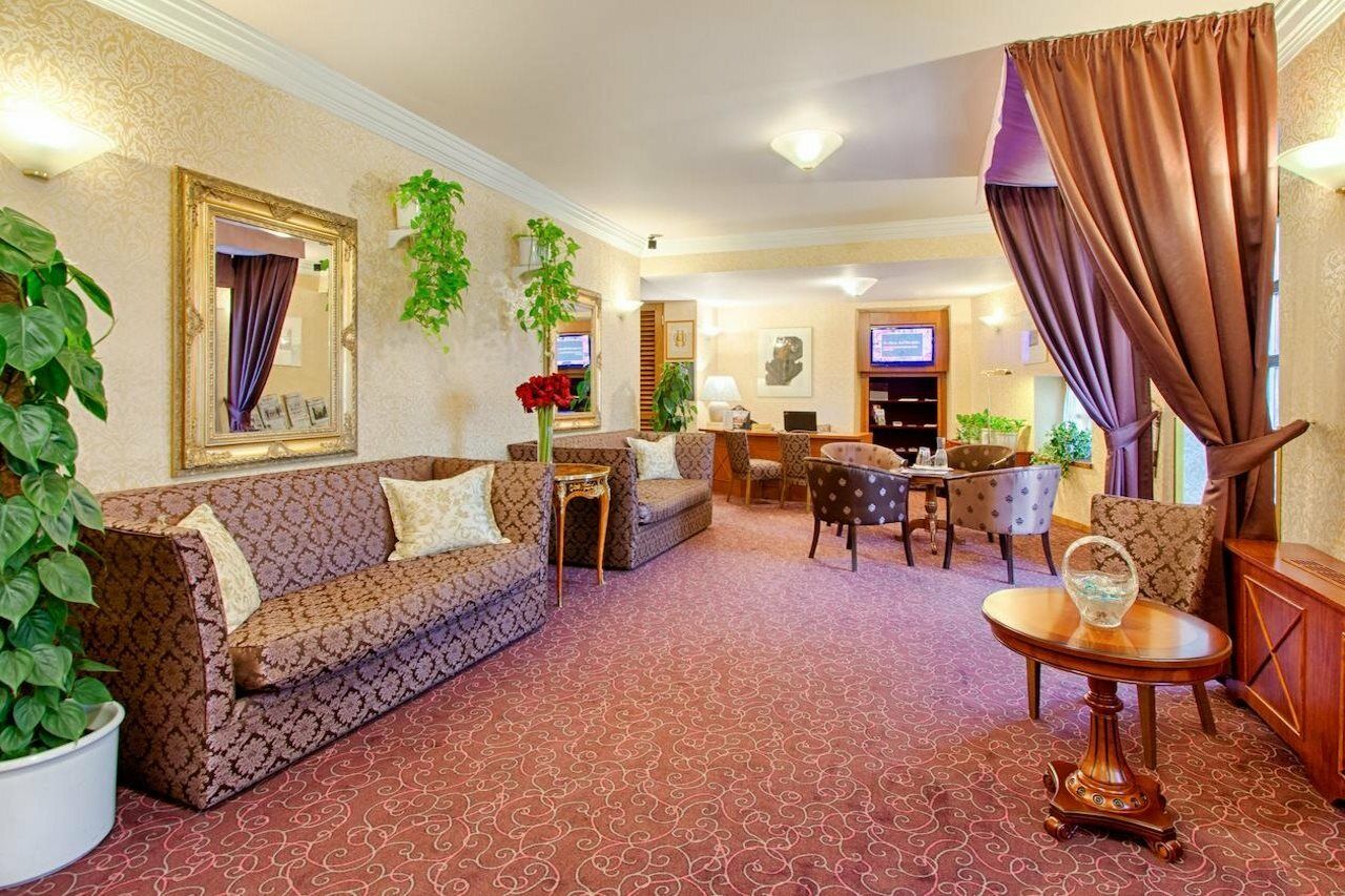 Hotel Hoffmeister Прага Екстериор снимка